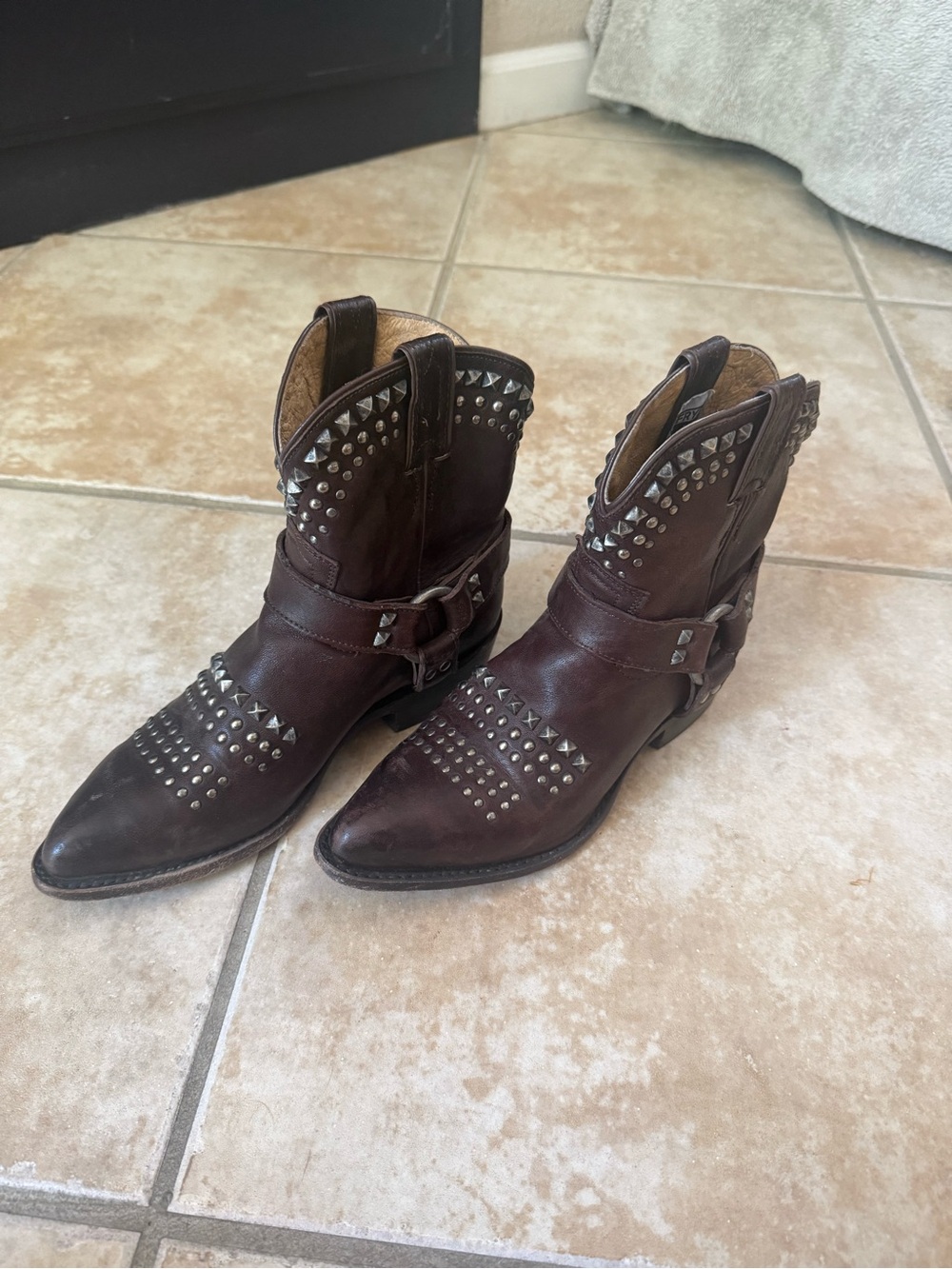 Frye Studded Harness Leather Boots | Women’s 7.5 B | Made in Mexico